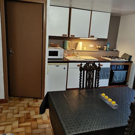 Apartamento Mon Petit Studio Montmorillon Exterior foto